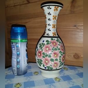 Vase signed with Mexico